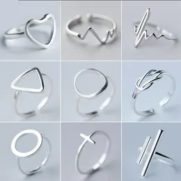 Minimalistiska Smycken Silver Färg Geometriska Ringar För Kvinnor Justerbar Rund Triangel HeartBeat Finger Ring Bague Femme