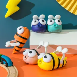 2022 Nya Eva Barns sandaler Cut Bee Shape Soft Soles Sommarskor Hög elastiska barns tofflor Anti-Slip Anti-Collision