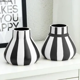 Vases European Ceramic Vase Black And White Striped Flower Arrangement Living Room Dining Table Crafts Hydroponic Home Decoration
