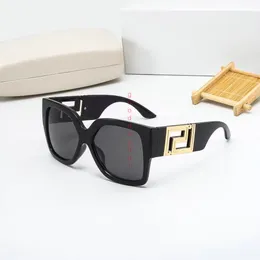 2022 Леди негабаритная квадратная форма солнцезащитные очки Новое прибытие модели высокого качества моды Новый дизайн с оригинальными корпусами Medusaes Greca Солнцезащитные очки