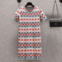 夏の女性の幾何学的プリントニットドレス韓国のエレガントなOネック半袖カジュアルミニドレス210518