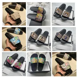 Trendy Terlik Tasarımcı Chic Lüks Slaytlar Klasik Erkek ve Bayan Sandalet Toka Metal Deri Düz Plaj Patik Loafer Boyutu 36-46