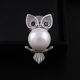 Lovely Pearl Owl Ladies Small Brooch With Jewelry Micro-Inlaid Gem High-End Collar Pin Elegant Sweet Banquet Corsage