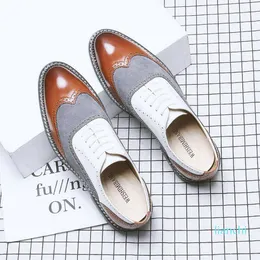 Tamanho Grande Moda Masculina Brogue Negócios Sapatos formais para casamento Camurça Couro Oxfords Sapato bico fino