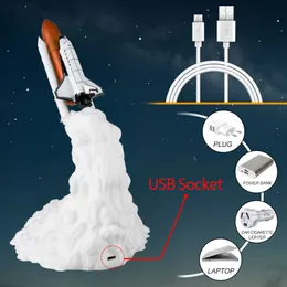 Dropshipping 3D Space Shuttle Lamp USB Table Desk Nattljus för rymdfans Moon Rocket Lamp för hemrum Dekor Dropship Y0910