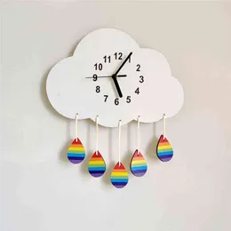 Ins Nordic Wooden Cloud Wall Clock Barn Room Decoration Ornaments Digital Wood Mute Silent Clocks Figurines Nursery Photo Props H1230