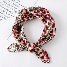 Silk Leopard Scarf Print Lady Square Neck Foulard Shawl and Wraps Female Kerchief Fashion Designer Bandanas Women Accessories