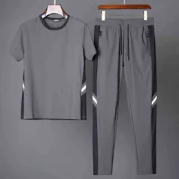 Men's Leisure Sports Track Suit Silky Soft Q Elastic Ultra Thin Quick Dry Ice Silk Two Piece Set Summer High End Trend Tracksuit G1222