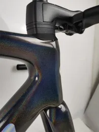 2021 Ny snabbaste vägcykel Kolram Kameleon Färg Lämplig för DI2 Group 700C lättaste kolcykelramar