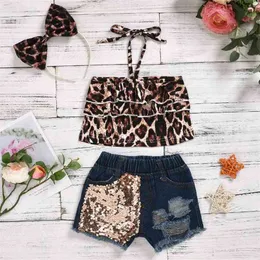 Abbigliamento estivo per bambini Toddler Infant Baby Girl Halter Leopard Sling Top Paillettes Denim Pantaloncini con foro Fascia per capelli Set 210528