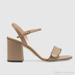 2021 Mode-Sandale aus Leder mit Metallschnalle und niedrigem Absatz, Designer-Luxus-Damen, Größe 34–42
