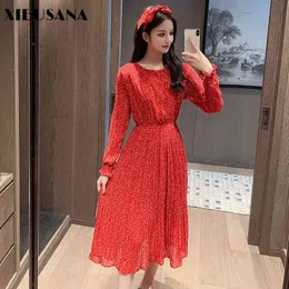Sonbahar Dantel Yukarı Pileli Kazak O-Boyun Elbise kadın Yüksek Bel Çiçek Baskı Şifon Uzun Kollu Vintage Elbiseler Kadın 210423