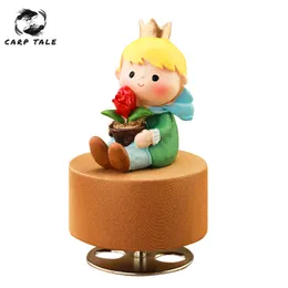 Little Prince Clockwork Rotation Round Base Musiklådor Trä Musik Box Wood Crafts Retro Present Hem Dekoration Tillbehör 210319