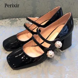 Perixir tasarım Mary Janes pompalar kare ayak parmağı orta topuk kanca döngü inci el yapımı ayakkabı 2021 bahar tatlı retro tarzı bayan ayakkabılar elbise