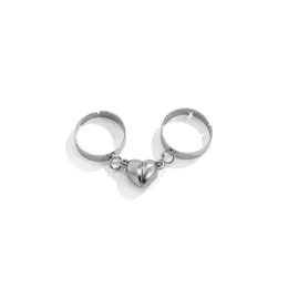 Fashion Simple Heart Shape Magnetic Couple Rings Personality Vintage Rings for Women Men Promise Lover Jewelry Gift