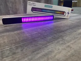 RGB Music Rhythm USB-lampa Desktop Röstljusbil Atmosfär Kontrollerade Färgglada 100PC