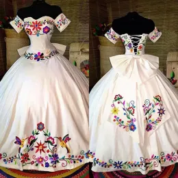 Винтажное бальное платье Quinceanera платья 2022 с вышивкой вырезом вырезы