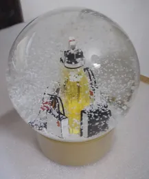 Utgåva Designer C Classics Golden Christmas Snow Globe med parfymflaska inuti Crystal Ball för speciell födelsedagsnyhet VIP -gåva