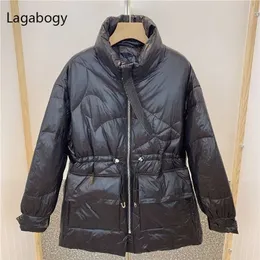 Lagabogy Winter Coat Kobiety 90% White Duck Down Parka Kobieta Lekki Lekki Batwing Długi Rękaw Puffer Kurtka Luźna Ciepła Znosić 211028