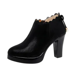 Klänningskor Små plusstorlek 32-43 Deep Mouth Bow Platform Pumps Women 2021 Black Floral Block High Heels With Fur Office