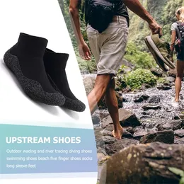 2021 Nya Unisex Skinners Simning Yoga Minimalistiska Strandsporter Barefoot Sock Skor Ultra Portable Lightweight Footwear Antiskid Y0714