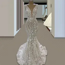 Abiti da sposa moderni a sirena con collo trasparente e pizzo pieno Taglie forti Sweep Train Abito da matrimonio sexy senza schienale per donne arabe