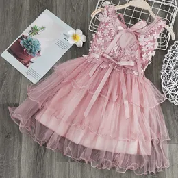 Meninas vestidos de verão mangas plissada floral tutu dress crianças bebê princesa presente de aniversário ponto tule traje q0716