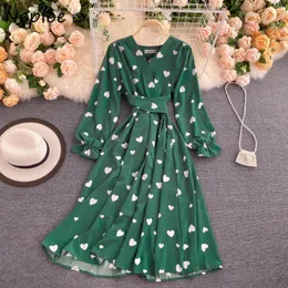 Neploe Cherry Love Heart Print Cross Lace Up Slim Waist Dress V-Neck Femme Vestidos Flare Sleeve Big Swing Dresses Women 210423