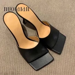 Square Toe Heaver Salto Sandálias Mulheres Sólida Open Toe Slipper Mulheres Sandálias Verão High Heel Salto Mules Designer Party Dress Sapatos Mulheres Y0721