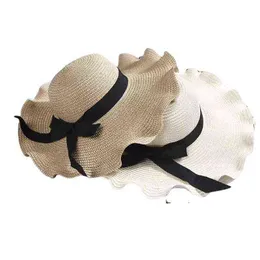 New Travel Summer Straw Hat Bow Wave Big Brim Seaside Beach Ladies Foldable Sun Cap G220301