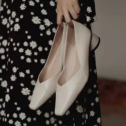 eoeodoit新しい女性の革のかかとの靴の低いチャンキースリップの四角のつま先のオフィスの女性作品OLポンプ浅い靴3 cm Y0611