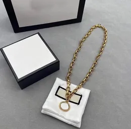 Vintage Gold Cuban Pendant Halsband Designer Letter Mönster Gotiska Chokers Fashion Accessories Högkvalitativa halsband Gift Hip Hop -smycken med låda