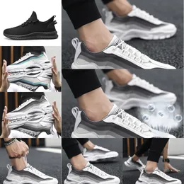 Buty outm slip-on hotng 2023 Designer Treaker Sneaker Wygodne swobodne męskie trampki klasyczne płótno trenerzy obuwia na zewnątrz 26 UUUO S S