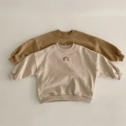 Kinder Sweatshirts Baby Jungen Langarm Baumwolle Tops Kleinkind Mädchen Regenbogen Stickerei Design Kleidung Kind Lose Sweatshirt 12m-6Y 211110