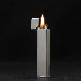 タバコライターレトロな小型小型の詰め替え可能な灯油石油のタイプの砥石火器のコンパクトギフトの喫煙ガジェット