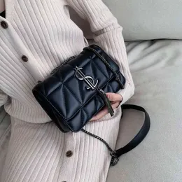 Luxury Brand Handbag 2019 New Fashion Simple Square bag Quality PU Leather Women's Designer Lock Shoulder Messenger bags