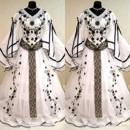 Vector Victorian Victorian Vestido de Noiva e Branco Flare Manga Longa Renaissance Royal Wedding Vestido Gótico Holloween Lace-up Espartilho Medieval Plus Size Noiva Vestidos