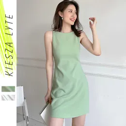 Kadınlar için Yeşil Elbise Yaz Moda Spagetti Sapanlar Kısa Ince Seksi Kulübü Chic Bayanlar Parti Mini Elbiseler 210608
