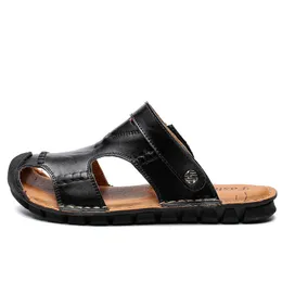 Mode mäns sandaler utomhus gräsmatta sälja bra sandstrand skor luxurys designers dam gentlemen flip-flops mjuka botten