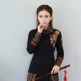 民族服中国風の女性服2021秋レトロ刺繍コットンブラウスブラックハンフレディーストップス11984