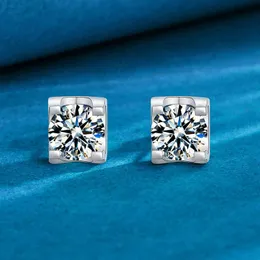 Classic Total 1ct 2ct 4ct Round Cut Moissanite Studs Color D VVS Diamond Test Passed S925 Silver Earrings For Women