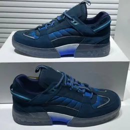 Mens och kvinna Sportskor Mode Märke Sneakers Topp Högkvalitativ 1: 1 Original Anpassad överdimensionerad Storlek 35-46 Slitstarkt Sole Scarpe Status med låda