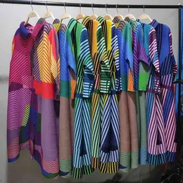 Miyake Pileli Kadın Elbise Yaz Hırka Düğme Uzun Kollu Elbise Yaka Merdiven Doku Gevşek Vintage Elbise Artı Boyutu 210325