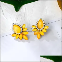 Urok Kolczyki Biżuteria Koreańska moda Summer Yellow Leaf Dangle Prosty geometryczny motyl akrylowy dla kobiet Dostawa ślubna dostawa 2021 2H43