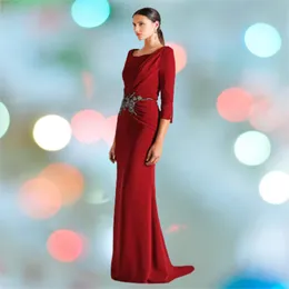 Red Dywan Suknia Syrenka Klejnot Pół Rękaw Elastyczne Satin Prom Suknie Długie Ruffle Evening Party Dresses