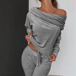 Sweatshirt Women 2 pieces Set Tracksuit Autumn One shoulder Sweatshirt Pants Sets Sport Wear Tracksuit Velvet Lounge Suit X0629