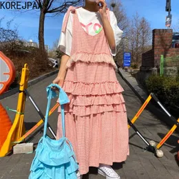 Korjpaa Kvinnor Klänning Sats Koreanska Chic Söt Brev Skriv ut Lös T-shirt med Mesh Wood Ear Stitched Plaid Sling Cake Vestido 210526