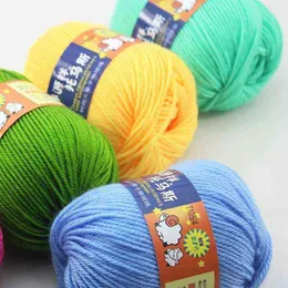 1 PC Wysokiej Jakości 50 G / Ball 135 Metr Tanie Dziania Przędza Chiny Crochet Organic Baby Wełniane przędze Mikein Ekologiczne Dye Y211129