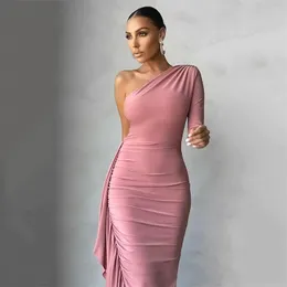 Summer Women's High Quality Różowy Brązowy Z Długim Rękawem One Ramię Bodycon Potargany Sexy Party Dress Vestidos 210525