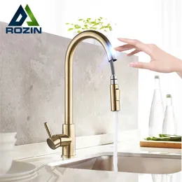 Rozin Smart Touch Kök Kran Borstat Guld Poll Out Sensor Kranar Svart / Nickel 360 Rotationskran 2 Outlet Water Mixer Kranar 211108